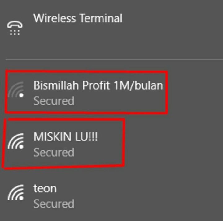 10 Meme lucu tentang Wifi ini cocok buat yang suka nyari sinyal gratis