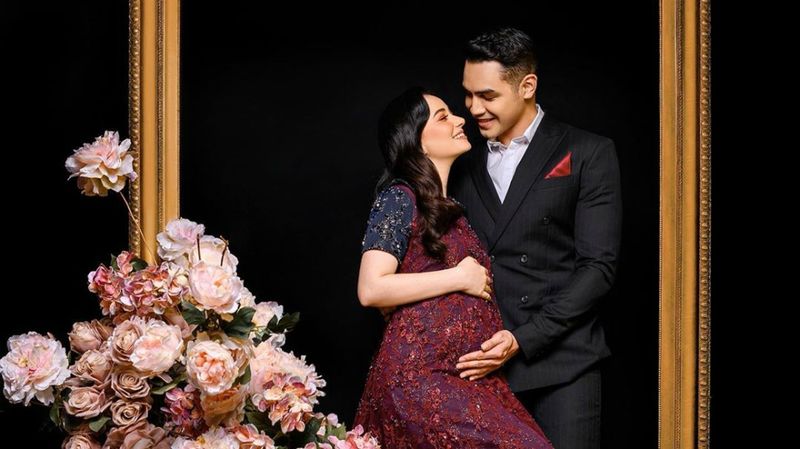 6 Artis ini sedang mengandung dan menantikan kelahiran sang buah hati