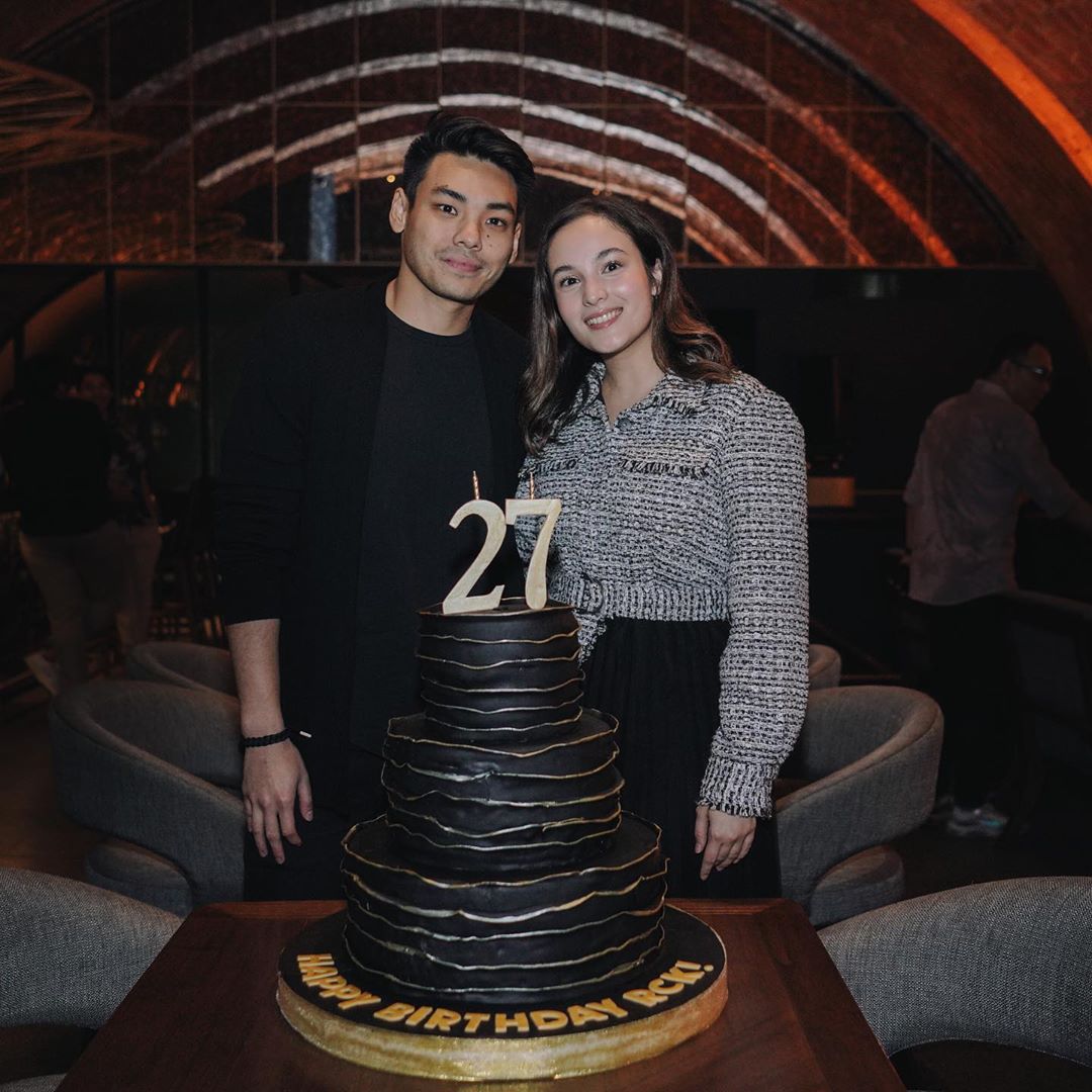 7 Potret romantis Chelsea Islan dan Rob Clinton, makin mesra