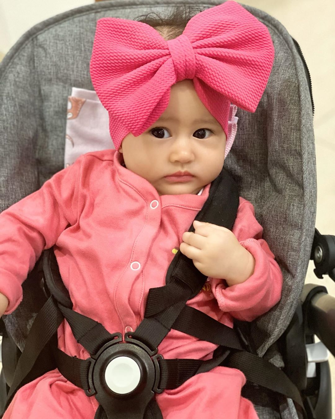 7 Potret menggemaskan Khalisa, putri Kartika Putri dan Habib Usman