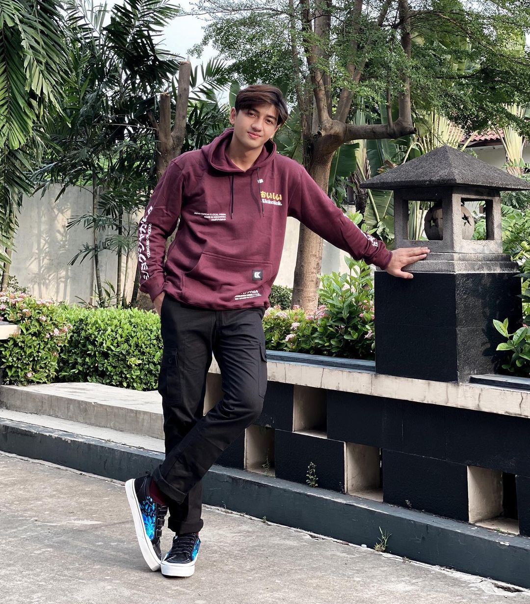 7 Inspirasi street style ala Harris Vriza, simpel dan kekinian