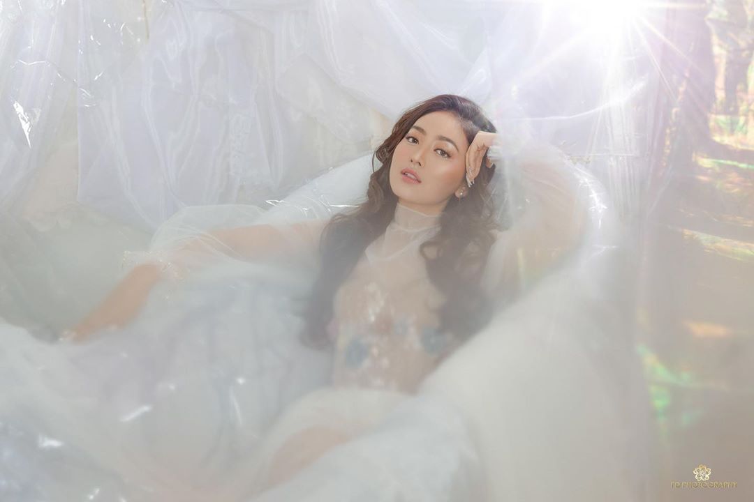 6 Potret cantik Natasha Wilona saat photoshoot, bikin jatuh hati