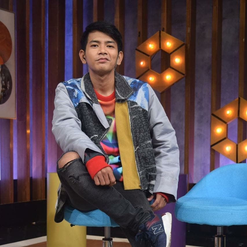 5 Potret menawan Angga Putra, pemain sinetron Anak Band
