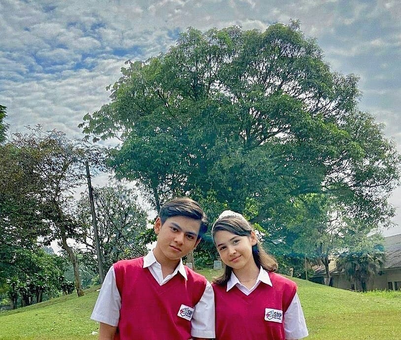 5 Potret romantis Joko dan Wulan dalam sinetron Dari Jendela SMP