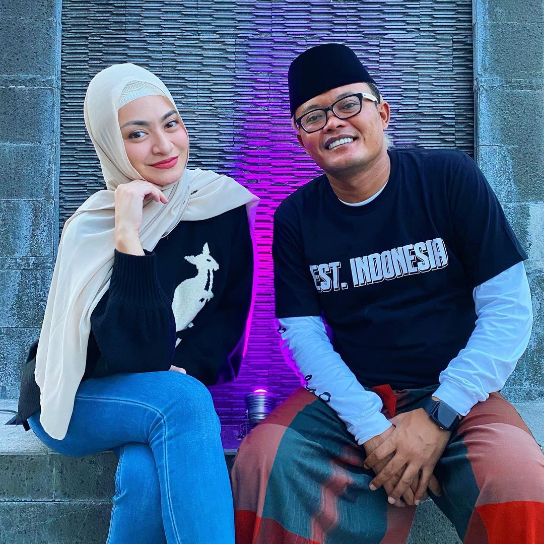 Resmi menikah, ini 8 potret perjalanan cinta Sule dan Nathalie