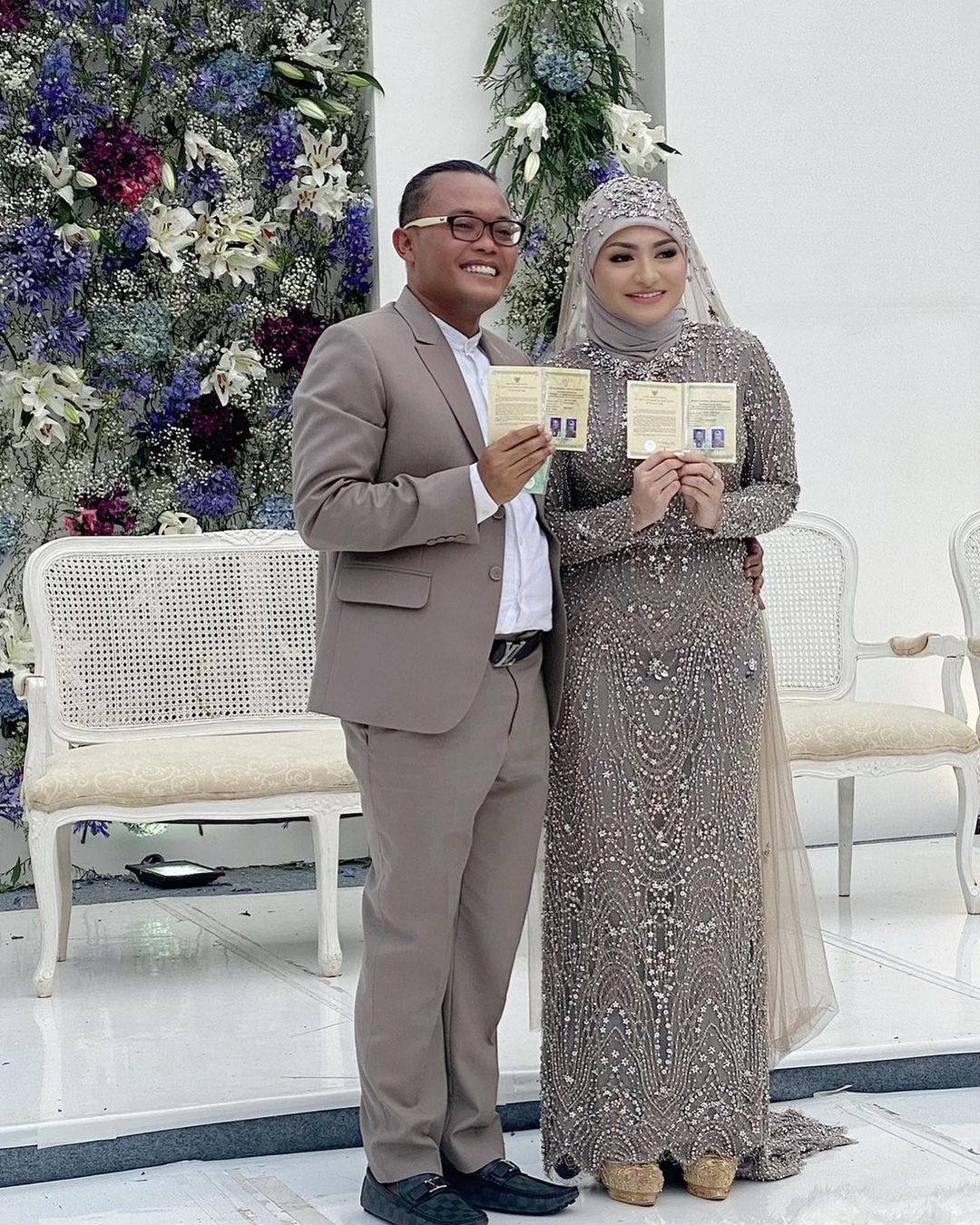 Resmi menikah, ini 8 potret perjalanan cinta Sule dan Nathalie