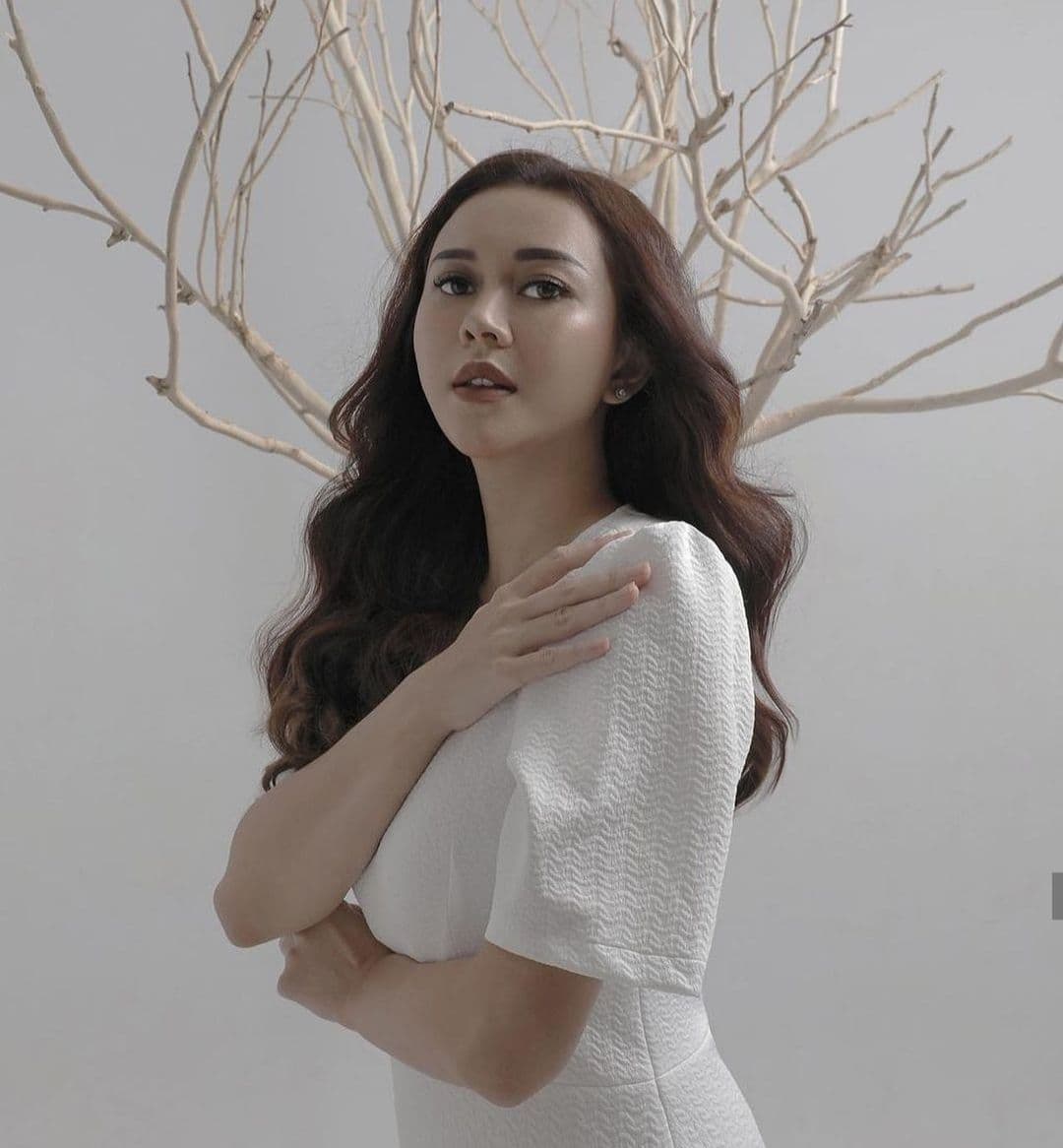 instagram.com/aurakasih