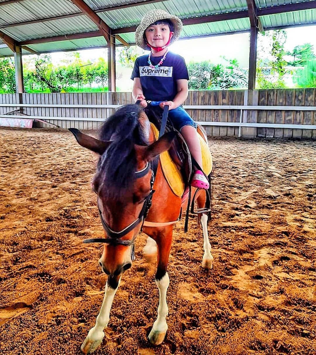 7 Potret terkini Arsy yang kian lucu dan bikin gemas