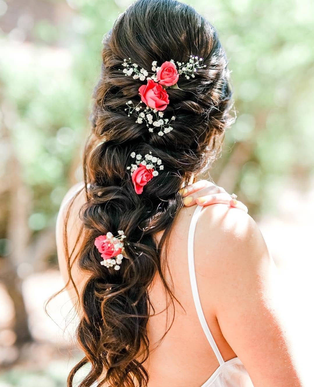 7 Inspirasi hairstyle ini membuat hari istimewa kamu makin berkesan