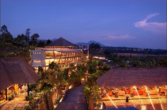 5 Tempat nongkrong ini wajib kamu kunjungi saat berlibur di Bandung