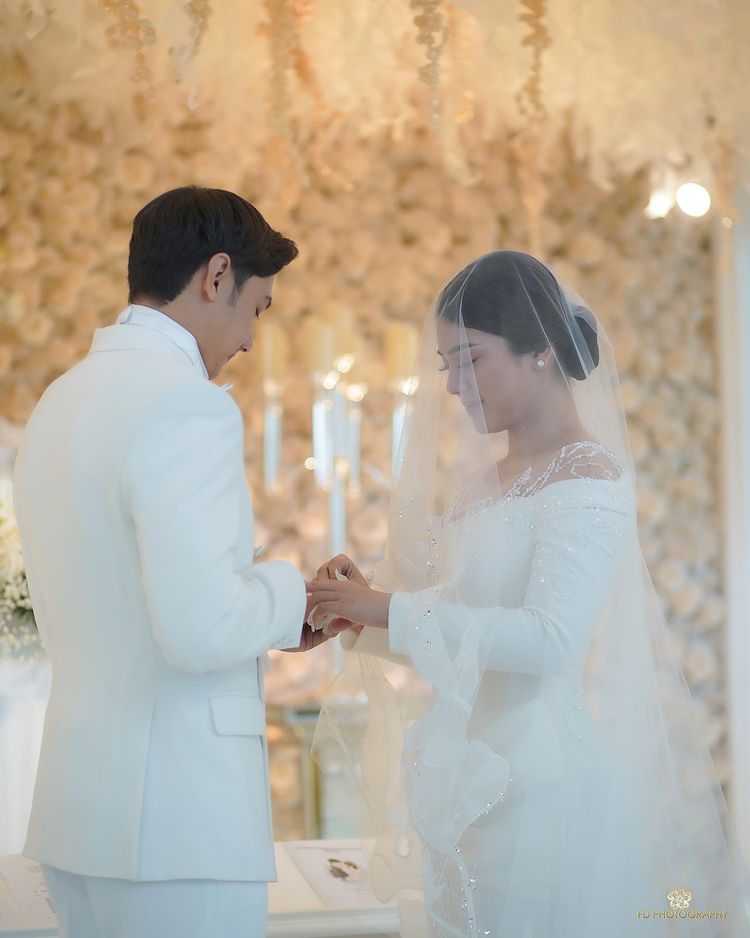8 Potret pernikahan megah Caesar Hito dan Felicya Angelista