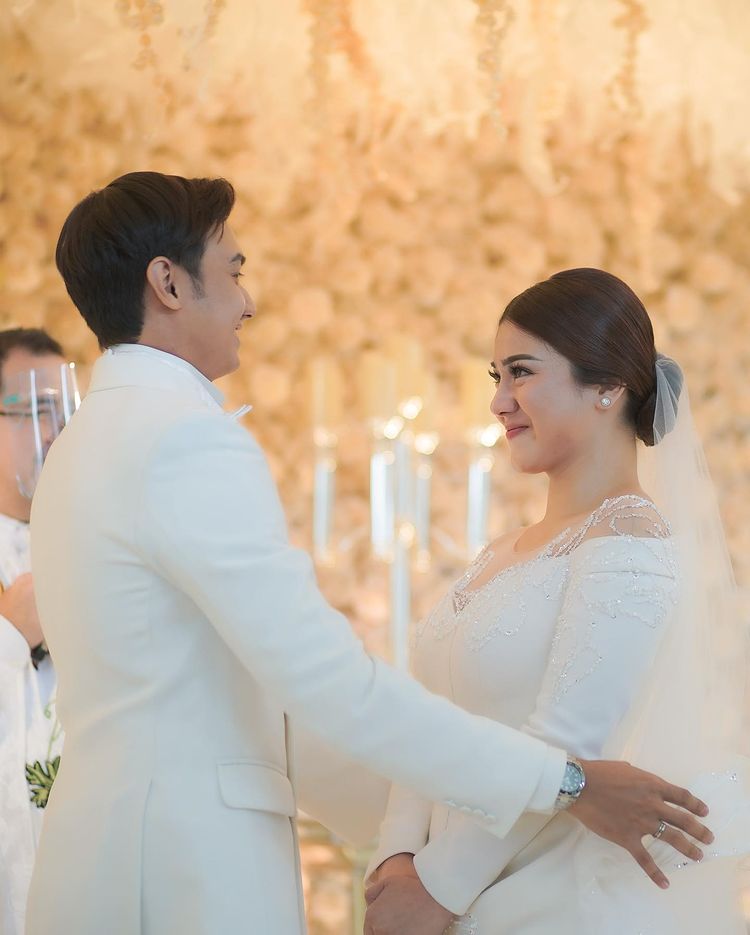 8 Potret pernikahan megah Caesar Hito dan Felicya Angelista