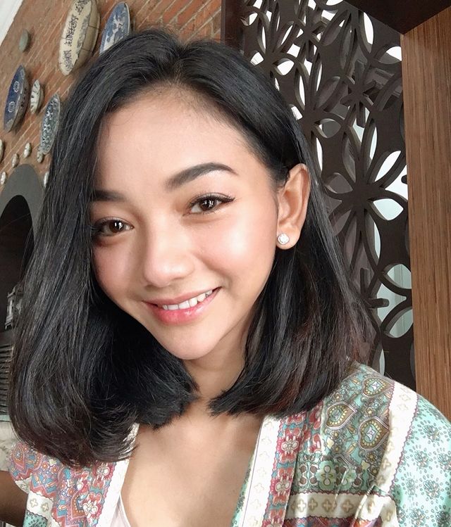 7 Potret Glenca Chysara dengan rambut pendek, makin anggun dan cantik