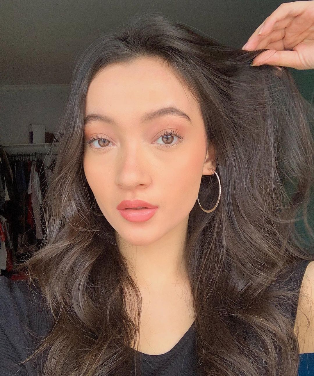 Artis cantik berusia 18 tahun