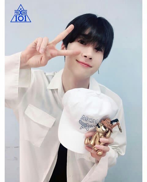 Seungwoo poni