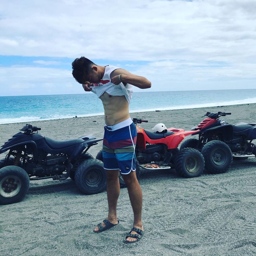 Perut sixpack Wang Chi-lin