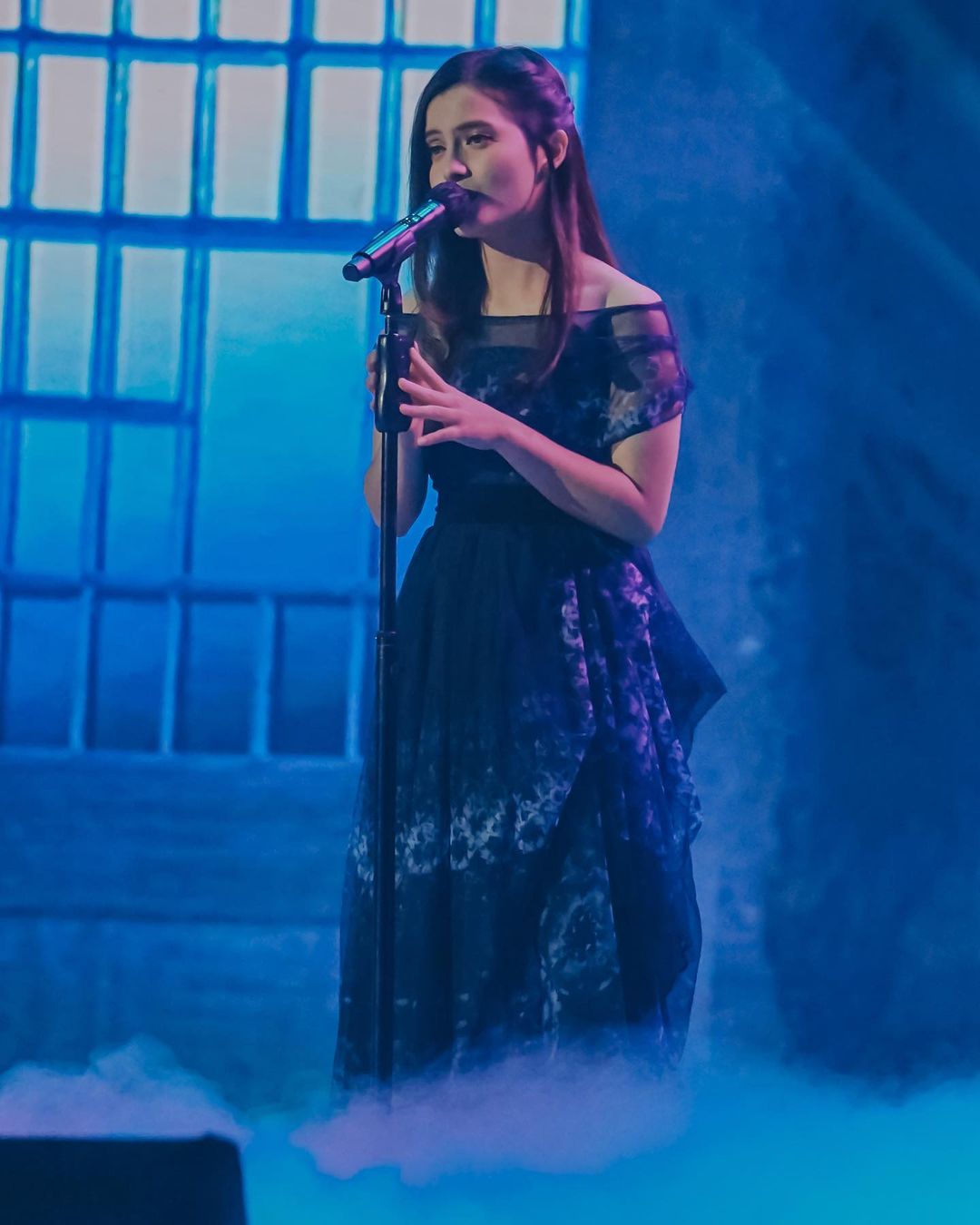 8 Potret Femila Sinukaban, kontestan Indonesian Idol berparas cantik