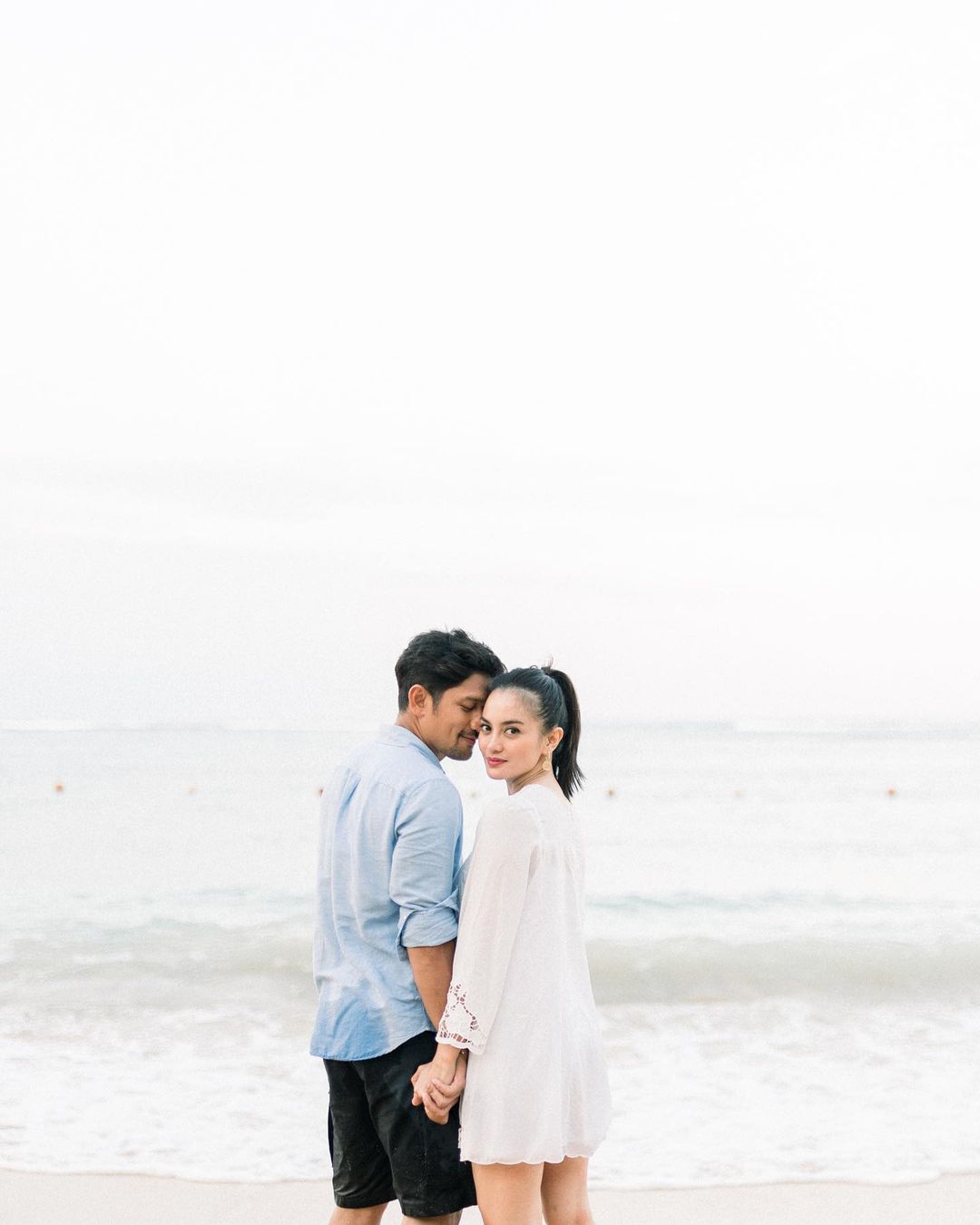 5 Potret romantis honeymoon ala Ririn Ekawati dan Ibnu Jamil di Bali