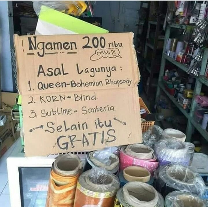 7 Pengumuman dengan informasi nyeleneh ini bikin geleng kepala