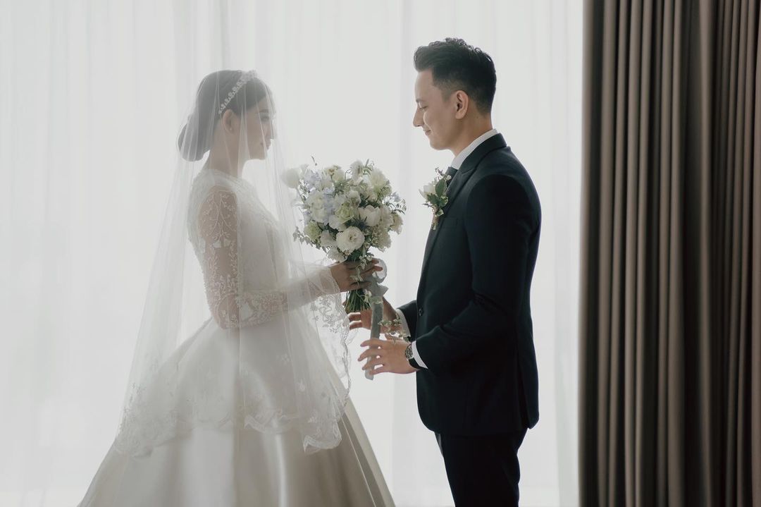 5 Potret bahagia pernikahan David Davidson dan Patricia Devina