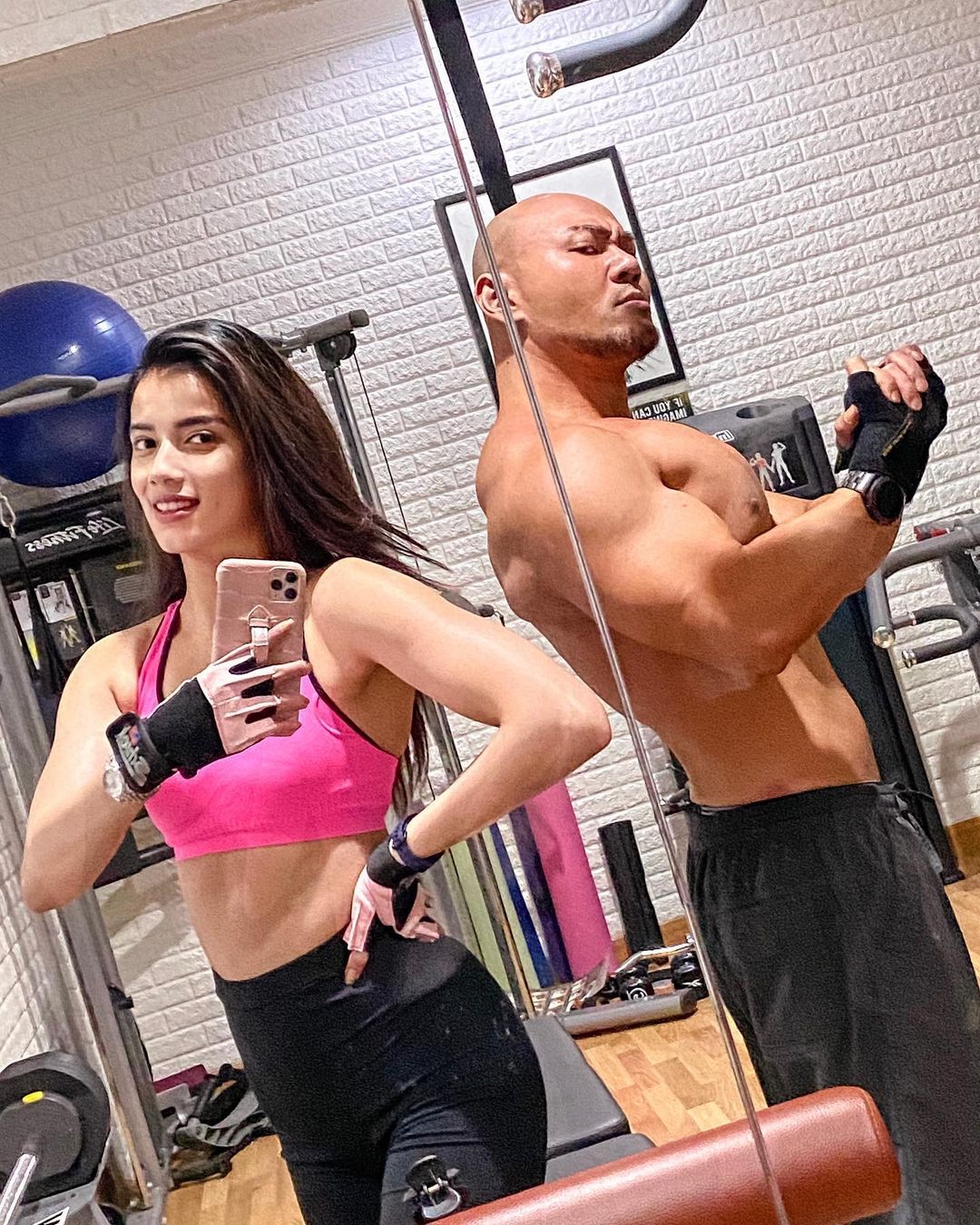 5 Potret manis Dedi Corbuzier dan Sabrina Chairunnisa, kompak abis