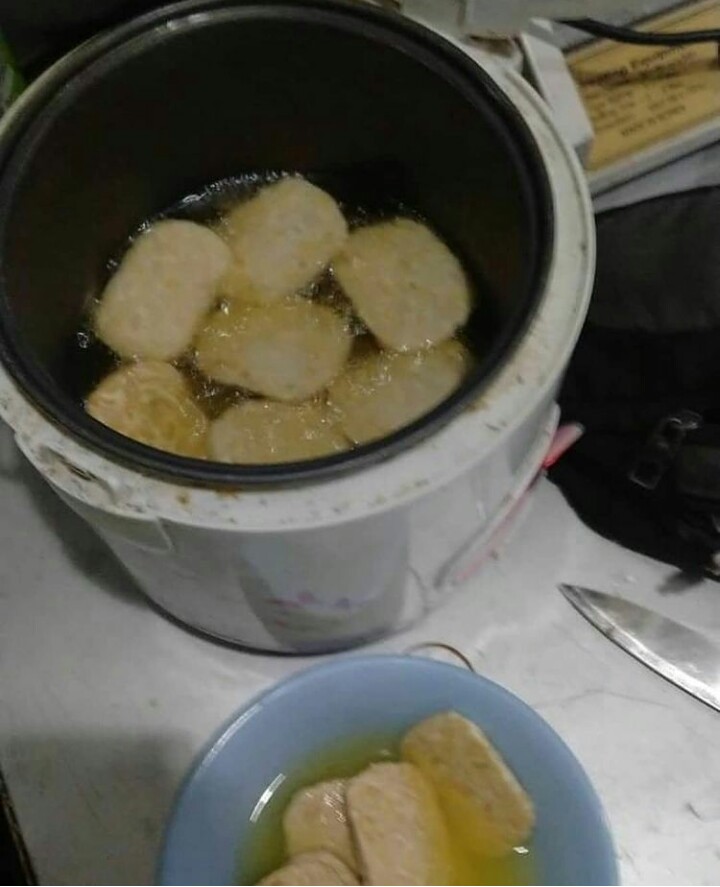 11 Meme kocak tentang derita anak kos ini bikin ngenes