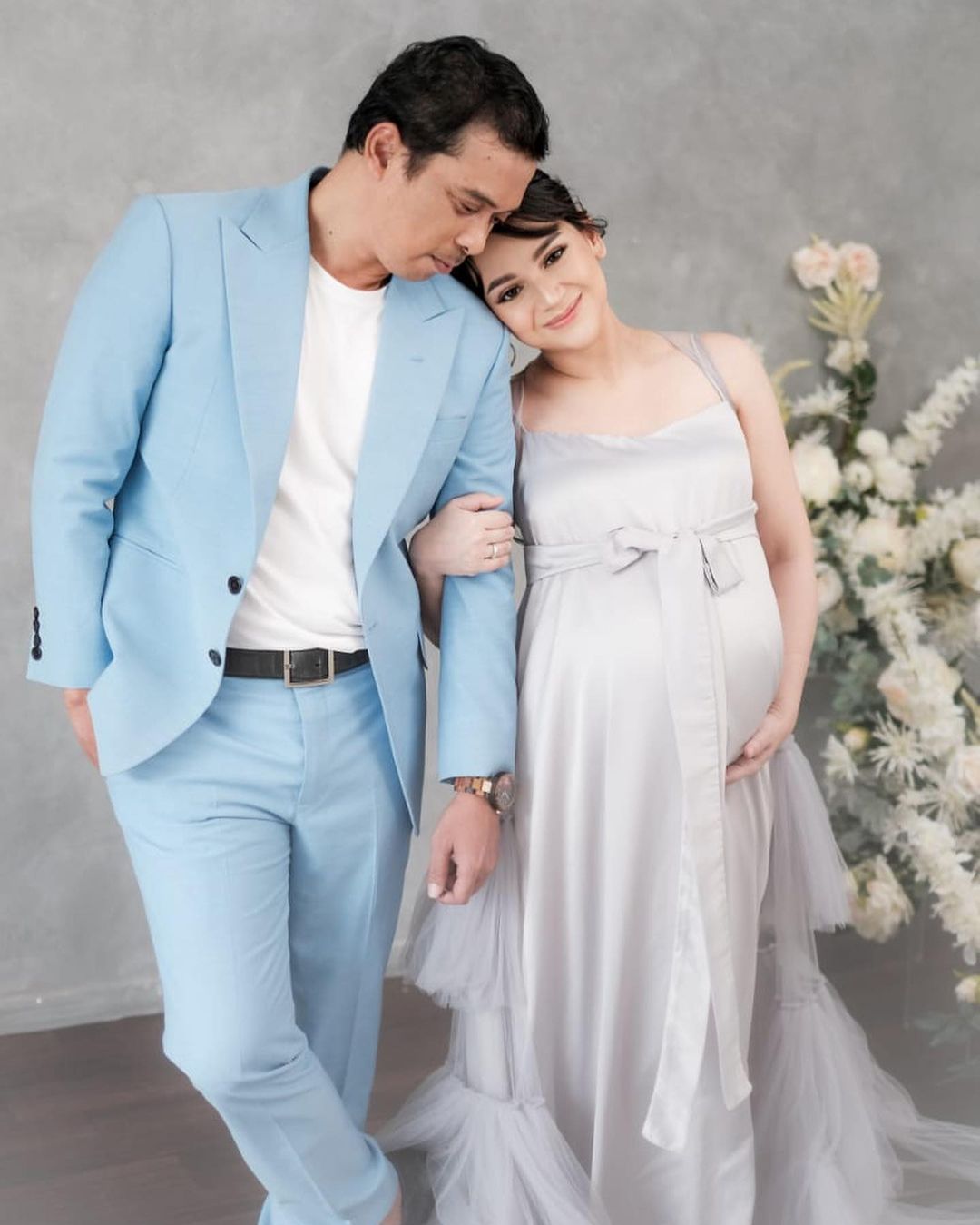 Hamil anak pertama, ini 5 potret Angelica Simperler pamer baby bump
