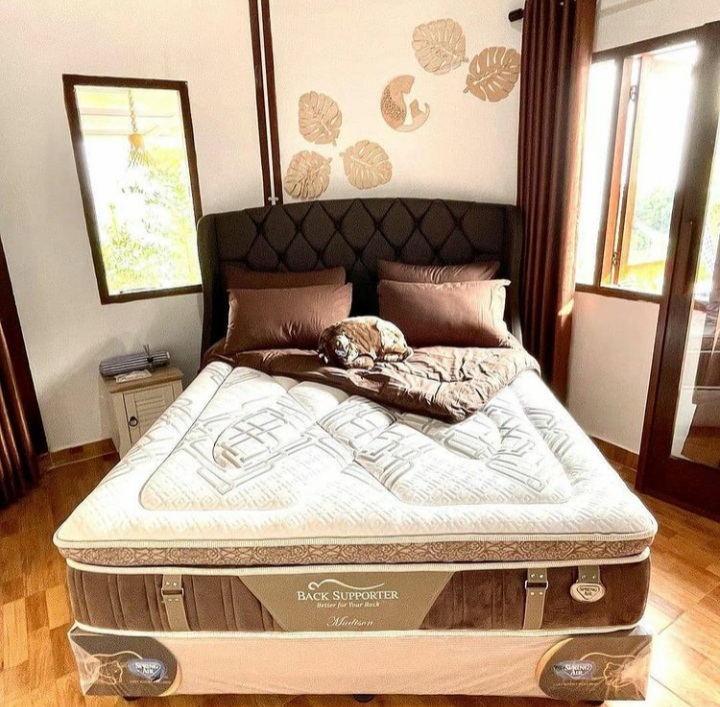 Menginap di villa Puncak rasa Bali, 9 fasilitas ini bisa kamu dapatkan