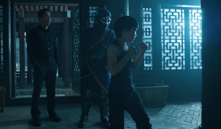 Shang-Chi Kecil saat di Latih Ayahnya (IMDB.com)
