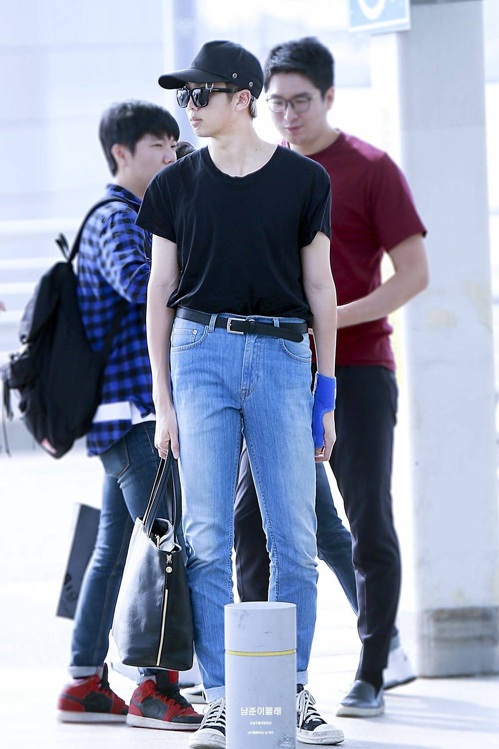 RM BTS <Skinny jeans>