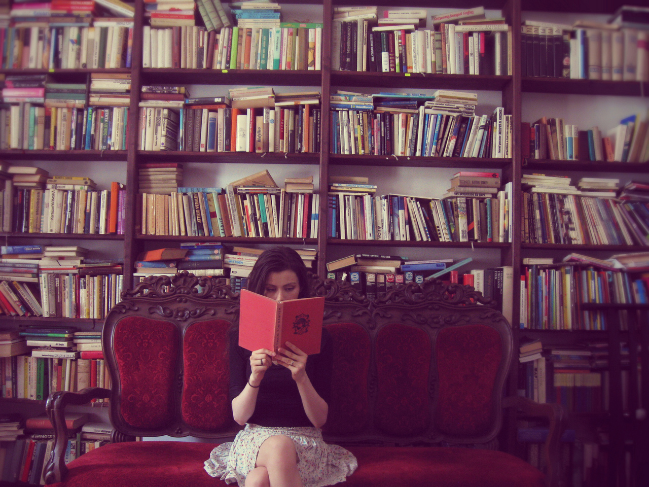 5 Cara mudah banget supaya kamu suka dan terbiasa baca buku