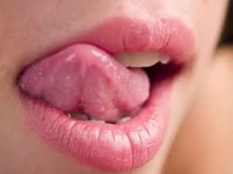Melihat kepribadian dari bentuk lidah, kamu yang mana