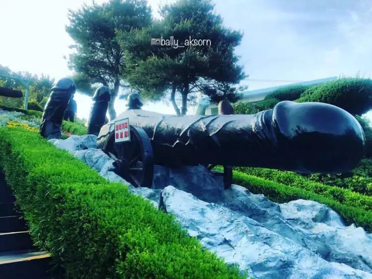 Taman bersejarah di Korea Selatan ini suguhkan patung bentuk kelamin