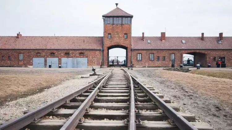 Auschwitz, kamp penuh kengerian peninggalan Nazi