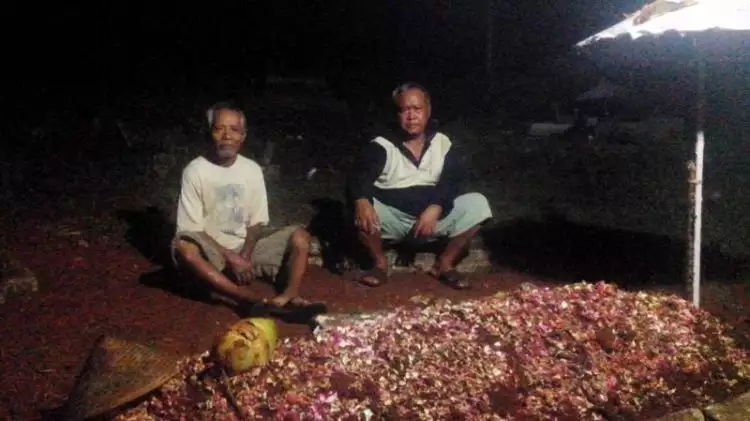 Kisah Supoyo dan Marto, warga Yogya yang tunggui jenazah baru dikubur