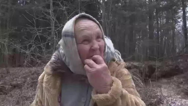 Hanya makan pasir, nenek ini malah sehat dan sembuh dari tumor otak