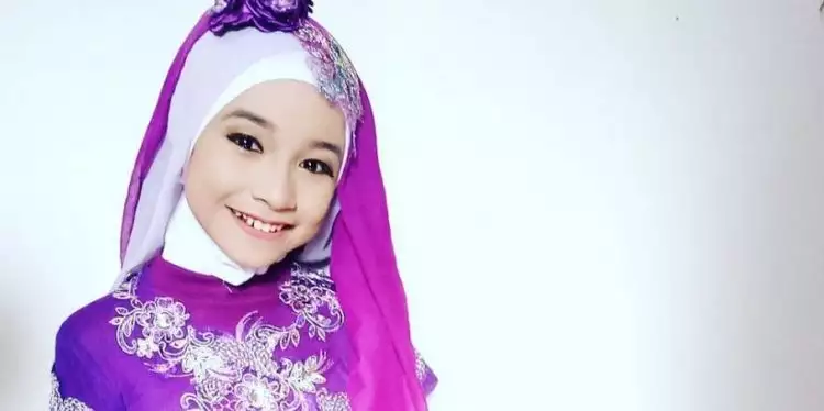 Gaya anggun 7 pedangdut cantik Jawa Timur saat berbalut hijab