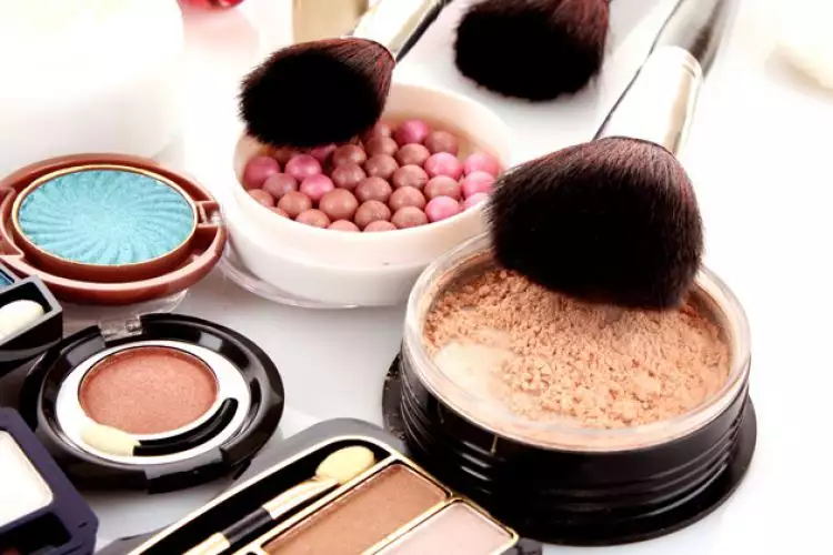 4 Alat makeup ini ngeri banget kalau kamu pakai saat kedaluwarsa