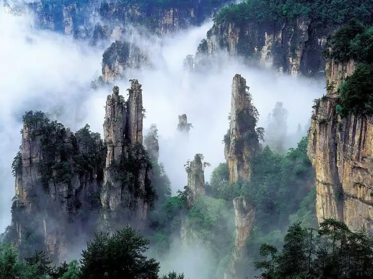 Gunung Tianzi, surga dunia di Negeri Tirai Bambu