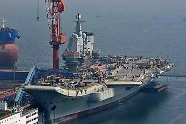 Canggih, Cina segera luncurkan kapal induk keduanya