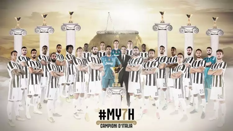 Perayaan Juventus juarai Liga Serie A Italia 7 kali berturut-turut