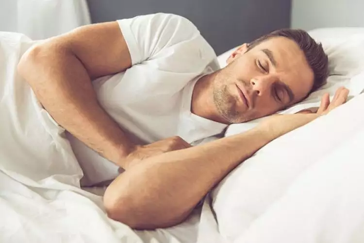 Hindari 3 kebiasaan ini agar tidurmu lebih berkualitas