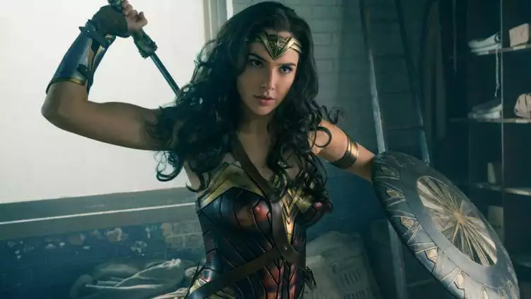 Sutradara, Produser dan Fotografer bagikan teaser logo Wonder Woman 2