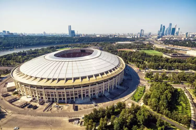 Destinasi menarik di sekitar stadion terbesar Moskow, Rusia