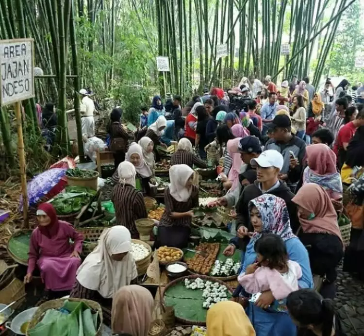 Pasar Papringan Temanggung, pasar unik di antara pohon bambu