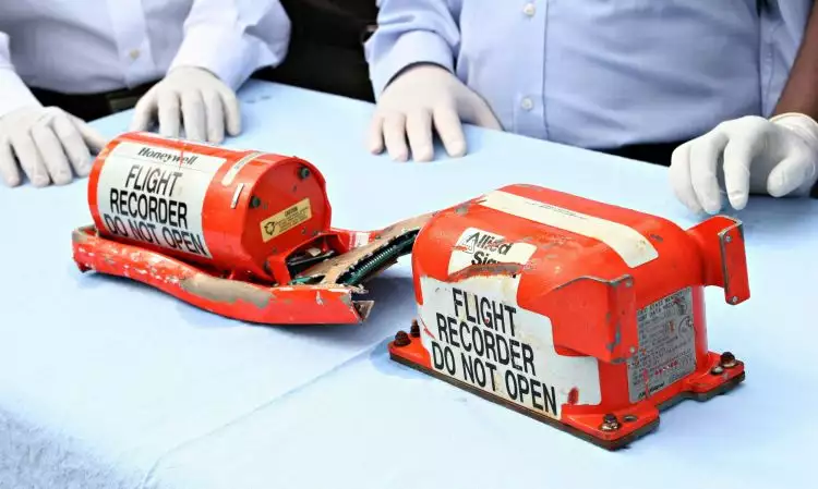 10 Fakta Black Box, alat yang membantu investigasi kecelakaan pesawat
