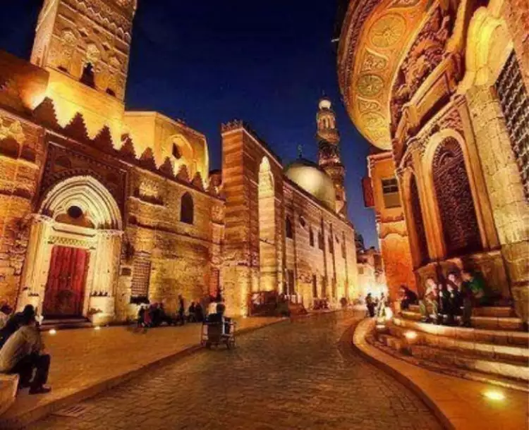 Berkelana ke Kairo yang bersejarah melalui 6 tempat di Al Moez Street