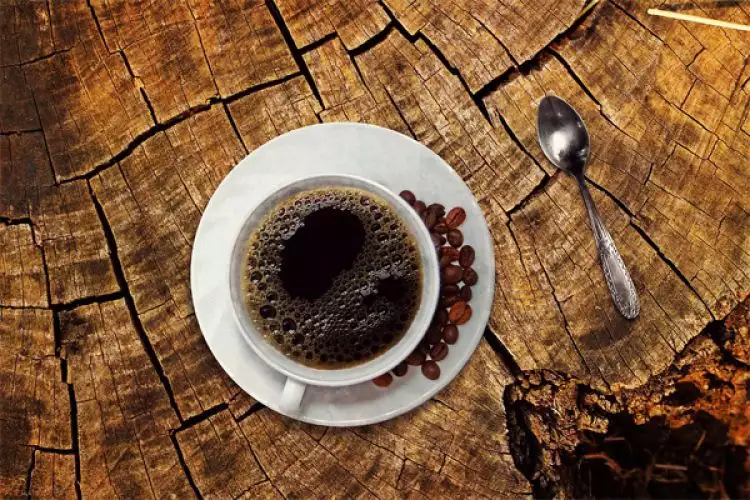 5 Alasan penderita asam urat tak boleh minum kopi, efeknya buruk