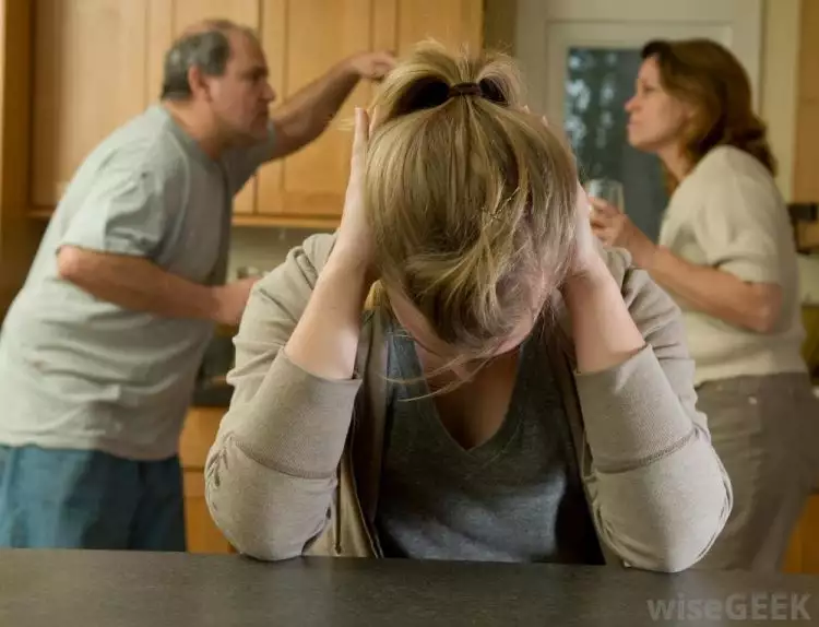 8 Dampak yang dapat dialami anak korban broken home saat dewasa