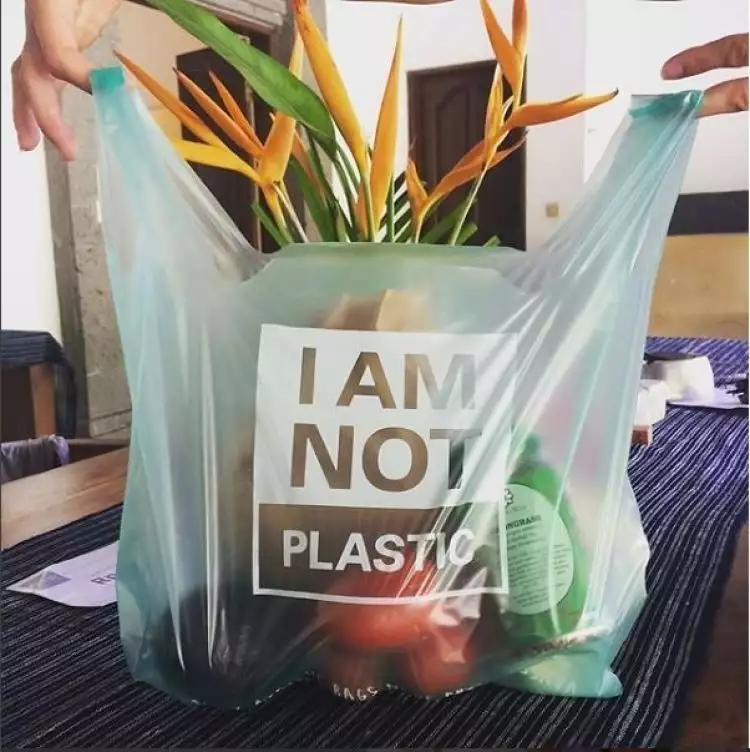 Pemuda ini ciptakan 'plastik' dari singkong, aman buat lingkungan